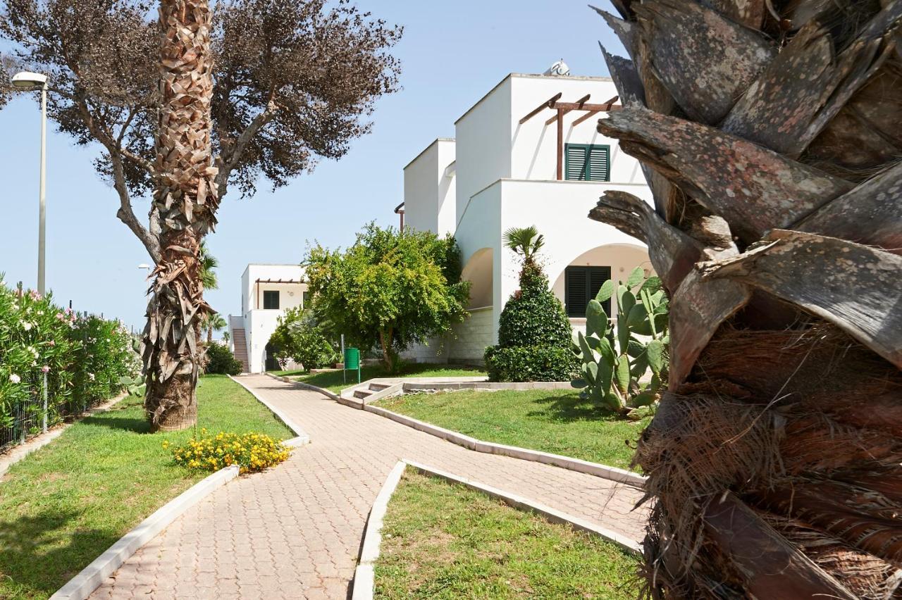 Alba Azzurra - Cdshotels Torre dell'Orso Buitenkant foto
