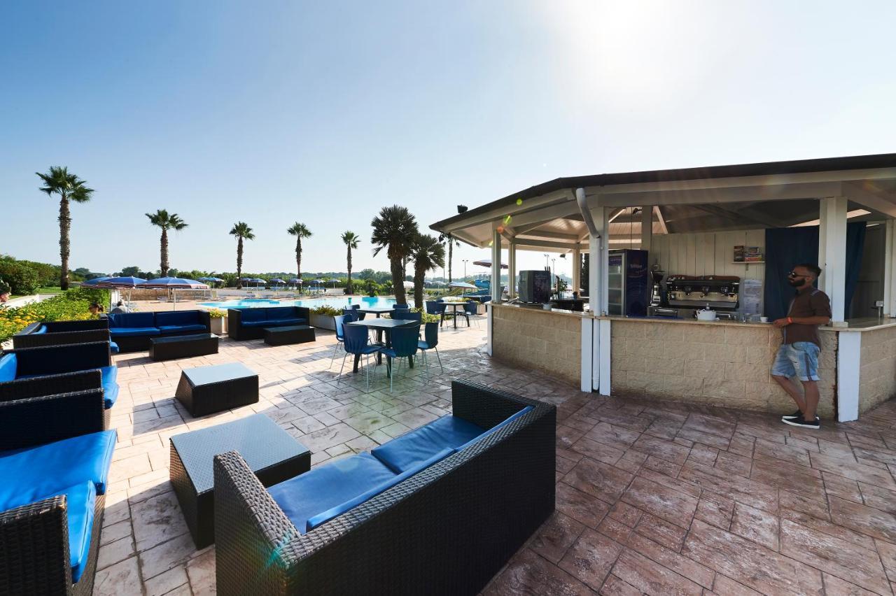 Alba Azzurra - Cdshotels Torre dell'Orso Buitenkant foto